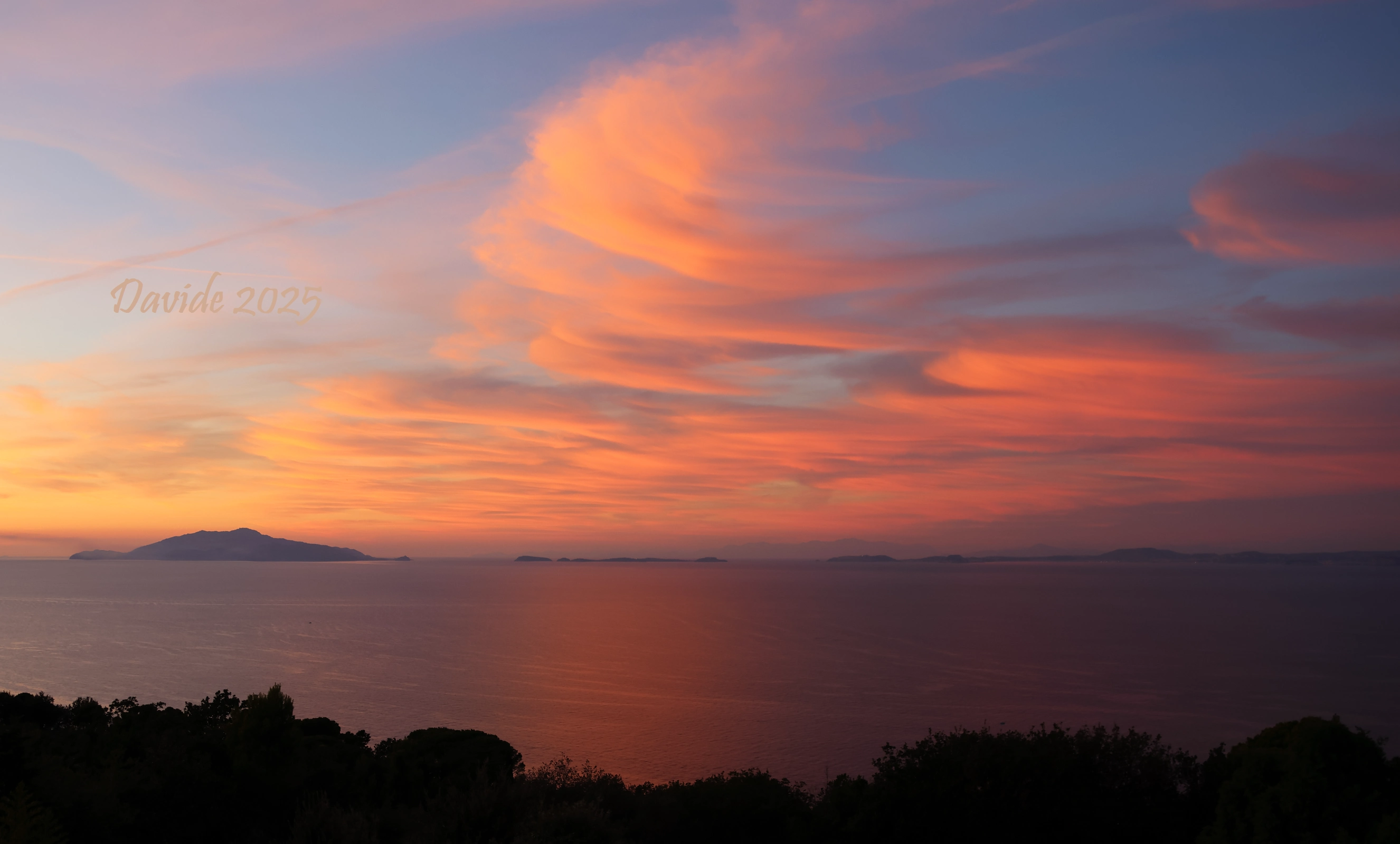 Anacapri (Naples, Campania – Island of Capri, Italy). Twilight over the Gulf of Naples and over the islands of Ischia, Vivara, and Procida, photographed from Hotel Bellavista. Photograph by Davide (October 2025). © Davide Tansini