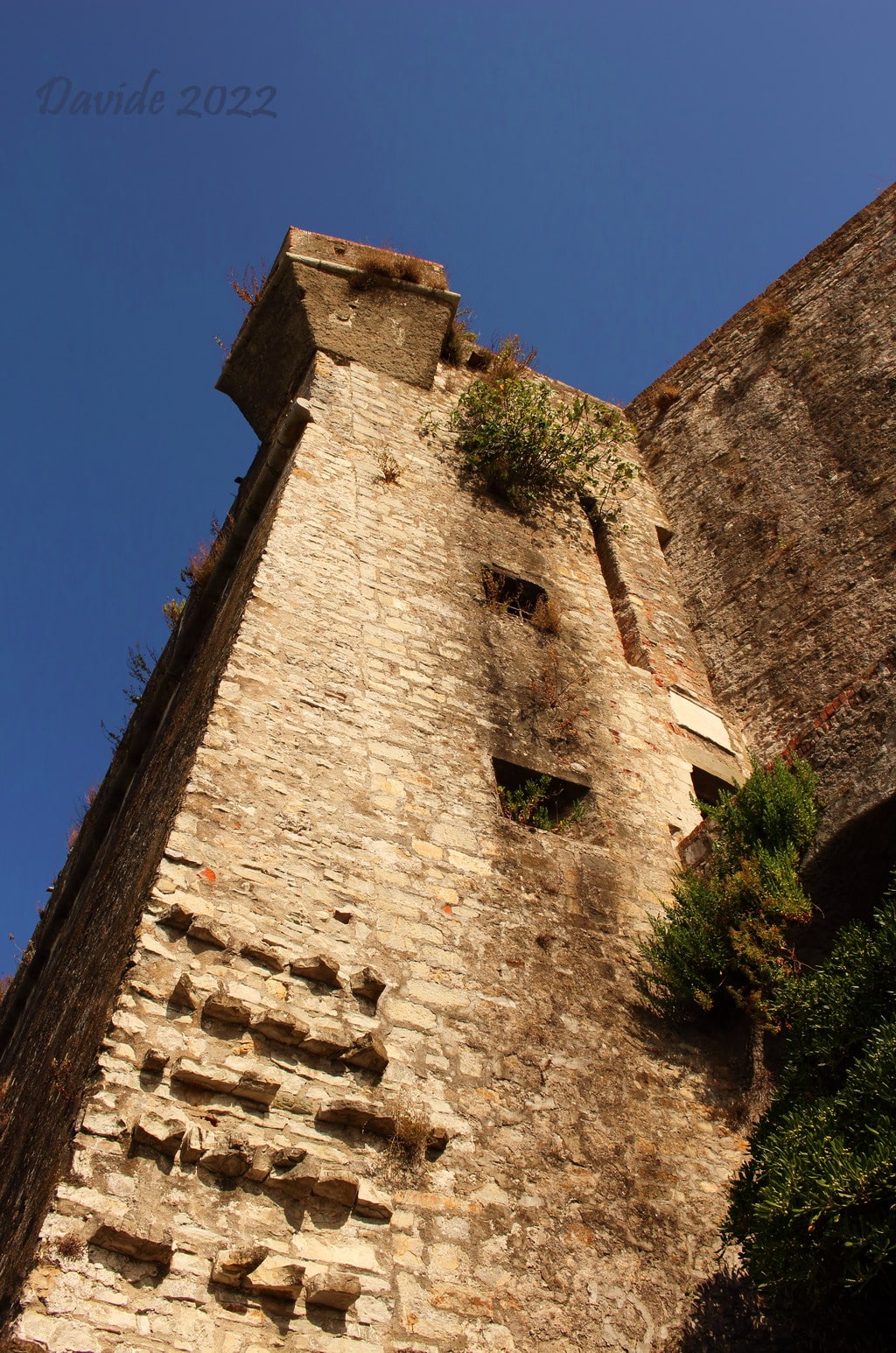 Davide, “Castello di Lerici: saliente e garitta Nord-Ovest”, Lerici (La Spezia, Liguria – Golfo dei Poeti, Italia), agosto 2022. © Davide Tansini